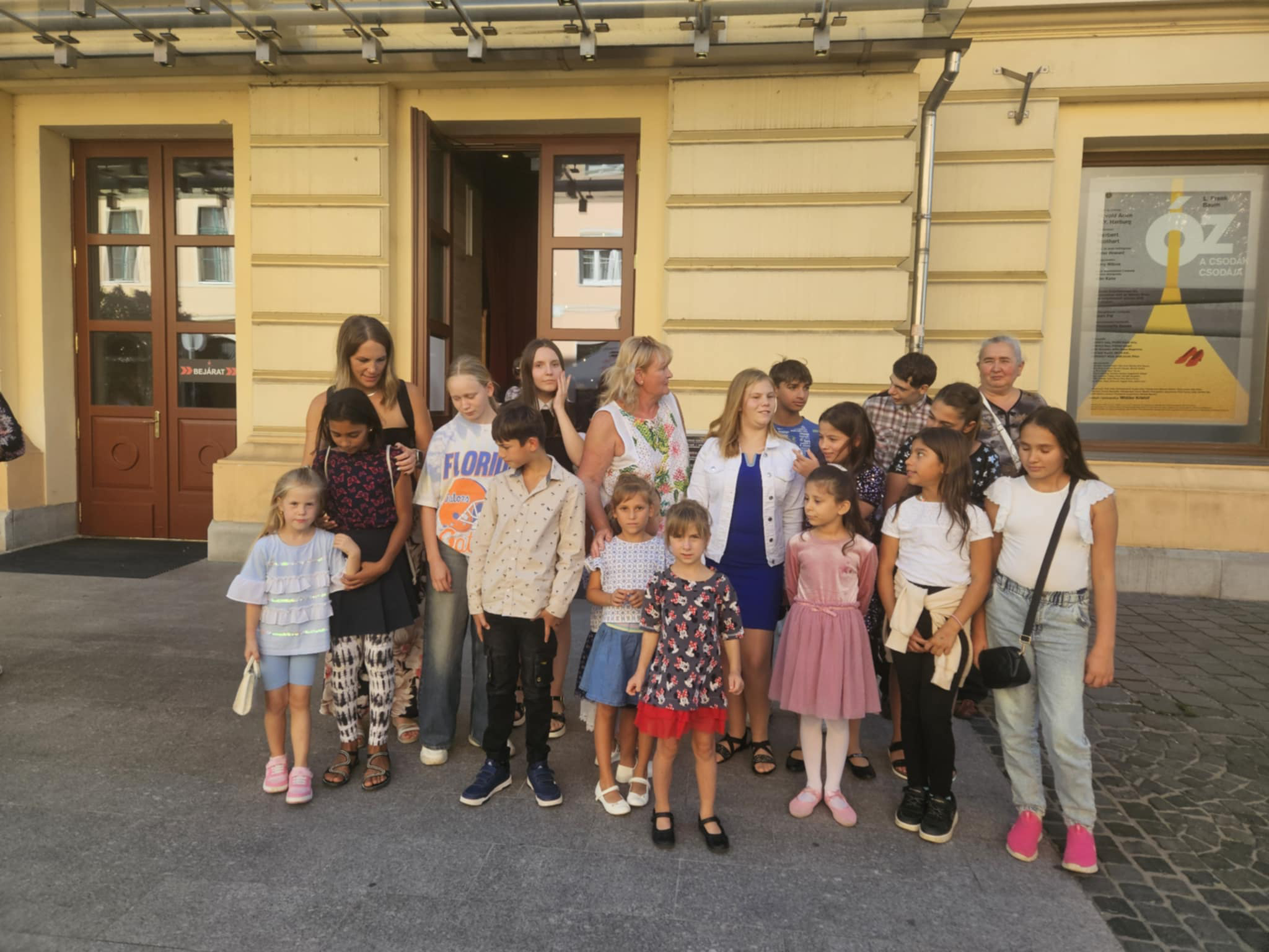 Óz, a csodák csodája – állami gondozott gyerekek az évad első premierjén